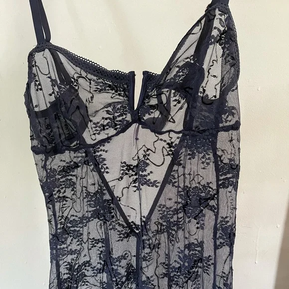 SavagexFenty Crotchless cat suit - Picture 4 of 6